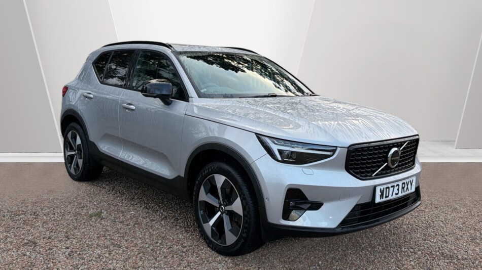 Volvo XC40 2.0 B4P Ultimate Dark 5dr Auto Petrol Estate